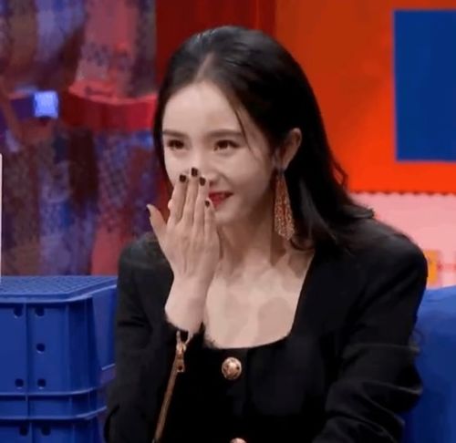 向佐回应杨幂模仿风波，以笑谈之，共筑和谐娱乐圈