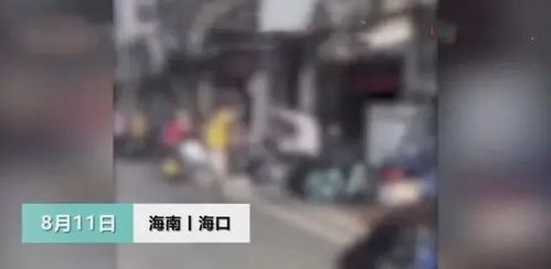 四川暴力事件，多名男子当街持棍殴打他人，引发社会关注