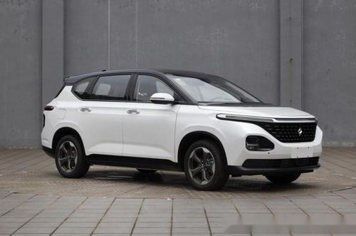 新宝骏RM-5,时尚设计与卓越性能的完美结合 新宝骏RM-5,时尚设计与卓越性能的完美结合