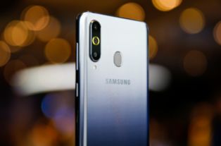 三星Alpha,科技与美学的完美结合 三星Alpha,科技与美学的完美结合