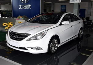 凯美瑞汽车图片，经典与现代的完美结合