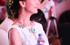 赵雅芝的泪光，情感深处的触动