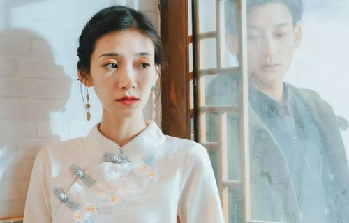 短剧错嫁新娘，一场错位婚姻的悲欢离合