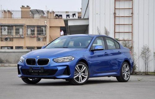 开宝马3系都是穷人(开宝马3系的人有钱吗)