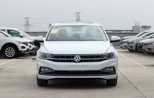 宝来传奇和宝来区别(宝来传奇和宝来差多少钱)