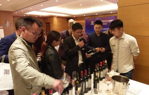 王思明引领风潮,今年计划开设100家牛排店的商业布局与展望