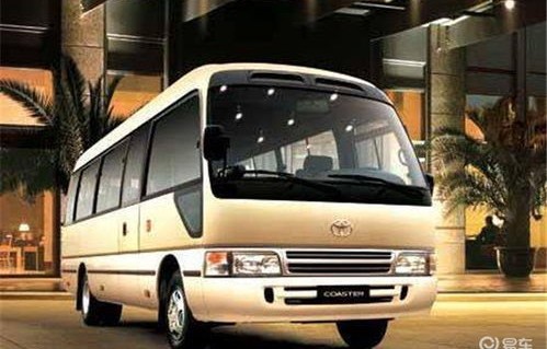 考斯特9座商务车价格(考斯特9座商务车价格贴图图片)