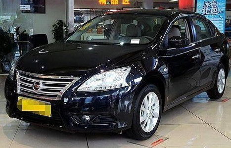 日产蓝鸟和轩逸哪个好(日产蓝鸟和轩逸哪个好一点)