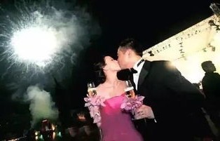 薄总，太太又去跟人约会了——99集的浪漫喜剧