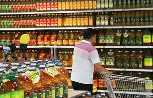 高校在商业街回收地沟油？不实传闻的澄清与真相揭露