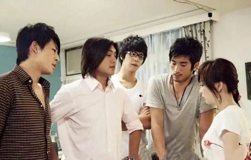 短剧团宠妹妹野又甜——四哥的甜蜜守护