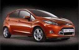 福特嘉年华三厢(福特嘉年华三厢油箱多少升)