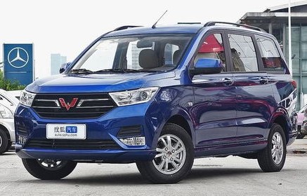 五菱全部车型报价及图片(五菱所有车型售价表图片)