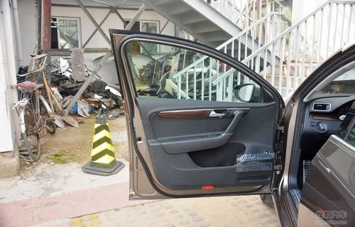 迈腾汽车(迈腾汽车图片)