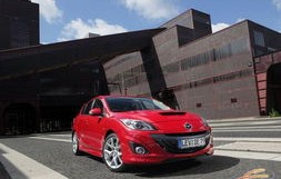 马自达3图片大全(马自达3图片大全09年)