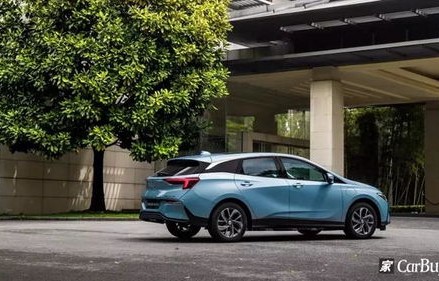 别克纯电动汽车价格与图片(别克纯电动汽车报价)