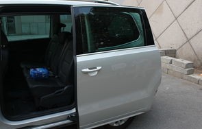 七座商务车20万左右(二十多万商务车七座)