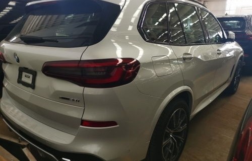 开x5一般什么档次人(宝马x5落地价是多少万)