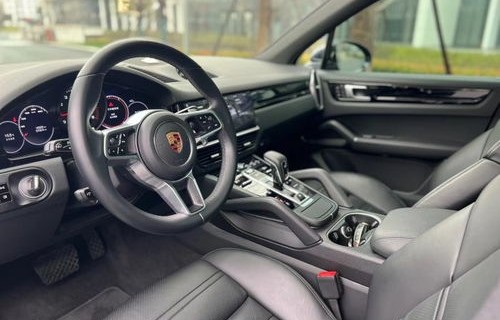 卡宴汽车(卡宴汽车之家论坛)