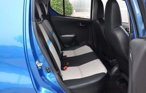 两箱式小车自动挡女士(两箱式小车自动挡女士5万左右推荐)