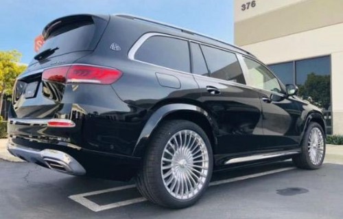 奔驰迈巴赫suv车型图及报价(奔驰迈巴赫suv新车报价2021款)