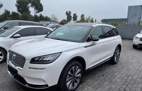 林肯轿车2023款报价及图片(林肯轿车2020款报价及图片)