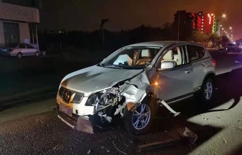 男子驾驶越野车陷泥沙中，不幸身亡，一场悲剧的背后