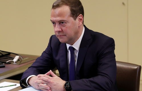 梅德韦杰夫遭重罚，76000美元背后的故事与反思