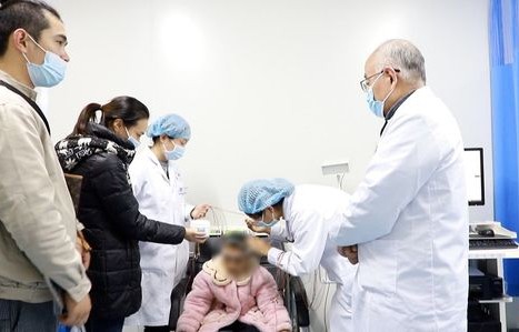 加沙医院遭袭，ICU中两名无辜儿童不幸离世