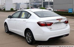 雪佛兰科鲁兹(雪佛兰科鲁兹手动挡多少钱)