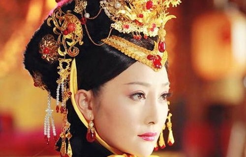 短剧王妃携子归来，王爷宠翻了的传奇故事