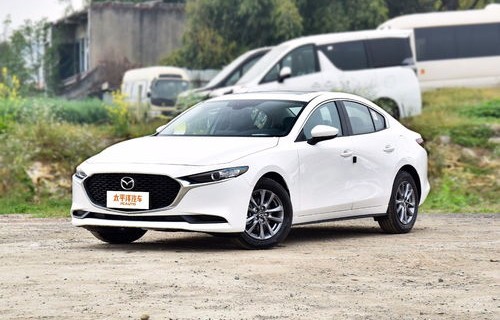 马自达3全部车型图片(马自达3新款2021款图片)