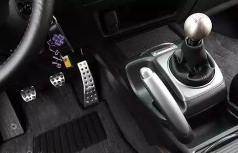 目前最好的手动挡车型(目前最好的手动挡车型油车有哪些)