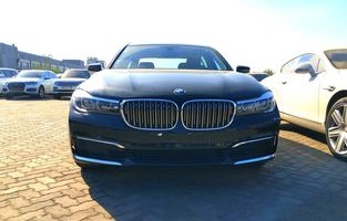 宝马730li多少钱(宝马730li多少钱2021款落地价)