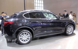 阿尔法罗密欧车价格(阿尔法罗密欧车价格Q4)