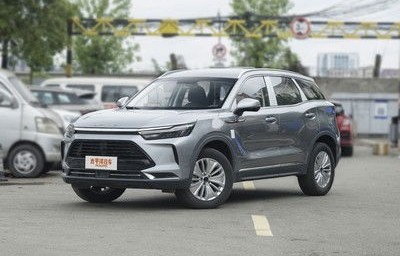 北京汽车x7(北京汽车x7图片大全)