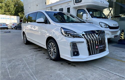 别克gl8最新款多少钱(别克gl8最新款多少钱一台)