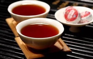 晓华的独特习惯，只睡两小时，浓茶提神