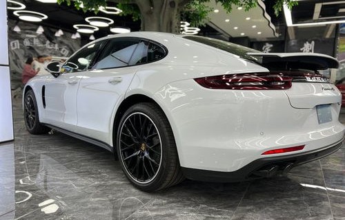 帕拉梅拉2021新款(帕拉梅拉2021新款紫色)