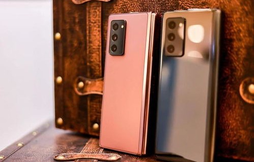 三星i908，科技与艺术的完美结合