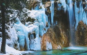 九寨沟景区辟谣，40岁以上免门票，真相大揭秘