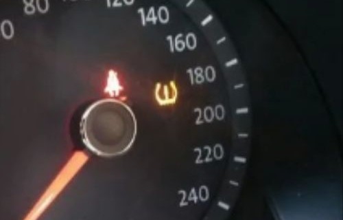 大众宝来汽车(大众宝来汽车故障灯标志图解)