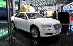 克莱斯勒300c新车多少钱(克莱斯勒是哪国的品牌)