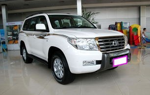 最新款兰德酷路泽报价及图片(2022款兰德酷路泽报价图)