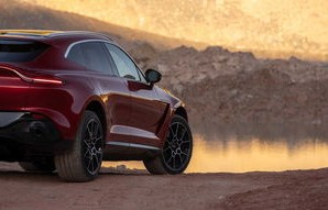 阿斯顿马丁suv价格(阿斯顿马丁suv价格红色)