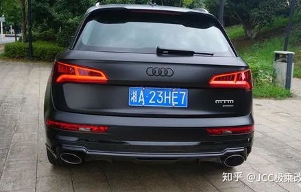 奥迪q5l最新款(奥迪q5l最新款黑武士视频)