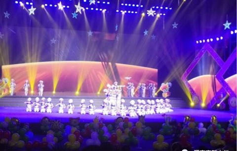 逆风飞翔的星光——这名外卖员为何能登上春晚的舞台