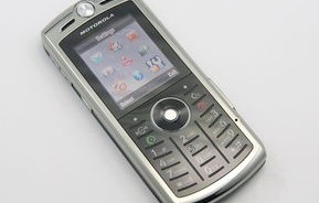 摩托罗拉z4参数(摩托罗拉z4参数表)