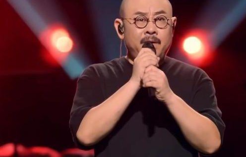 刀郎澳门演唱会万人齐唱披着羊皮的狼