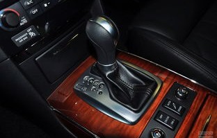 英菲尼迪fx50(英菲尼迪FX50百公里加速)